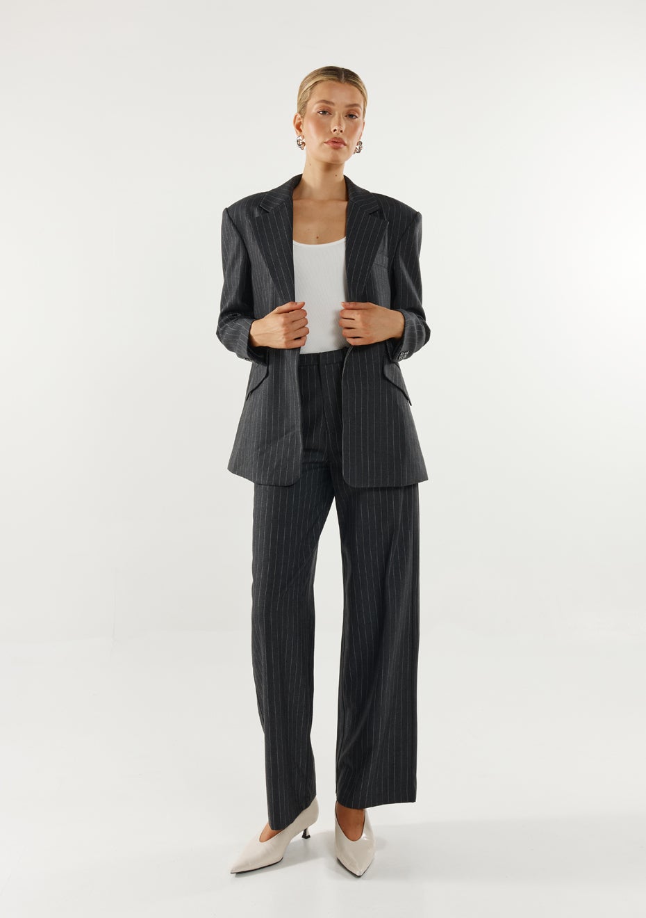 Madison The Label - Collins Blazer - Charcoal - Onceit