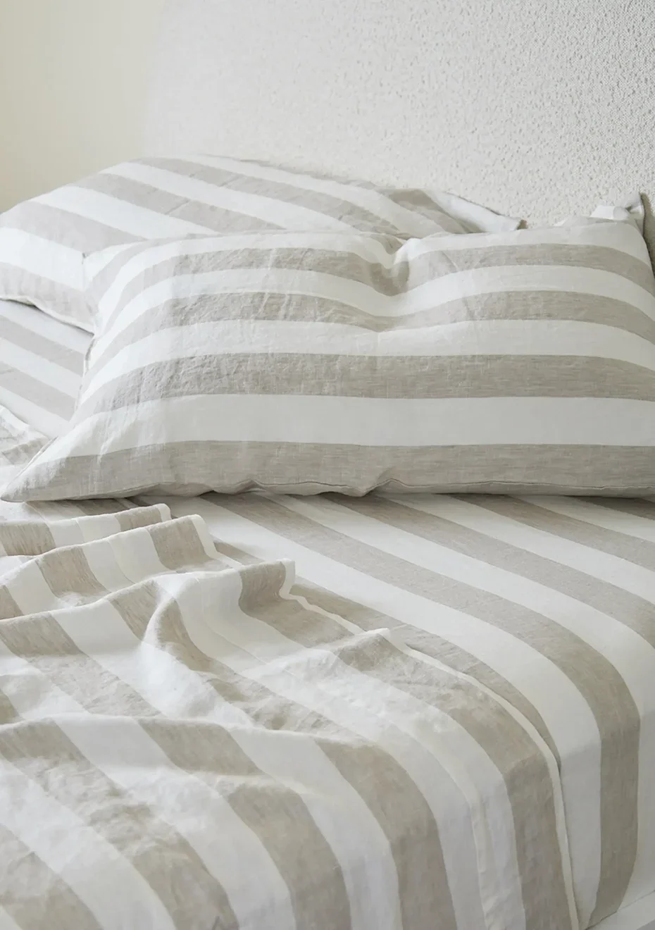 George Collective - 100% French Linen Fitted Sheet - King - Natural ...