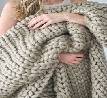 George Collective - Chunky Knit Throw - Latte