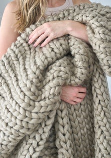 George Collective - Chunky Knit Throw - Latte